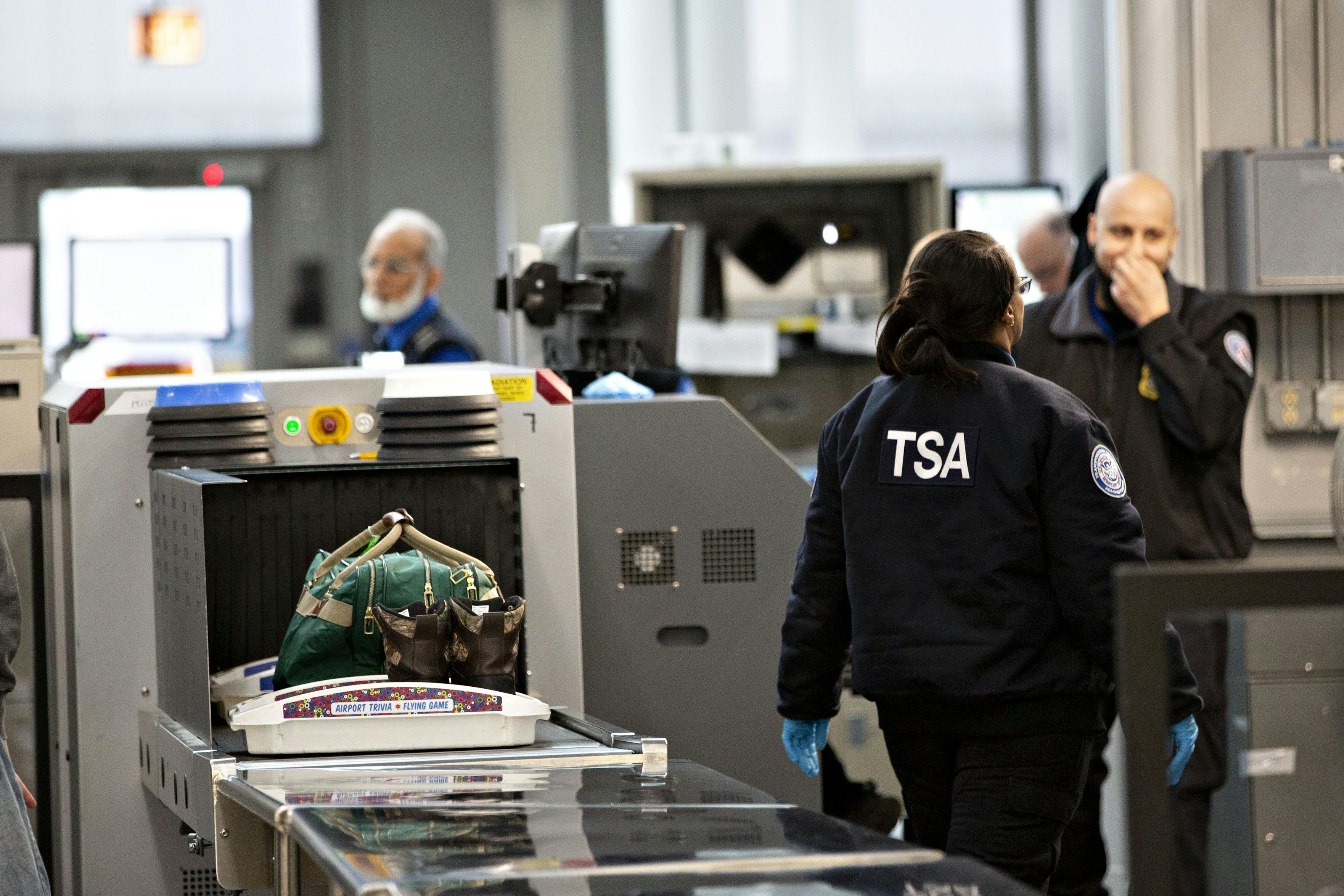 TSA Medication Rules 2021 How to Pack Medicine for a Flight